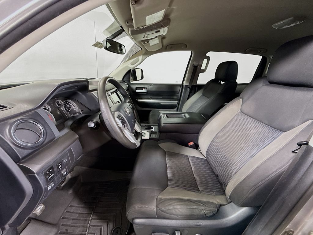 Used 2017 Silver Sky Metallic Toyota SR5 image 19
