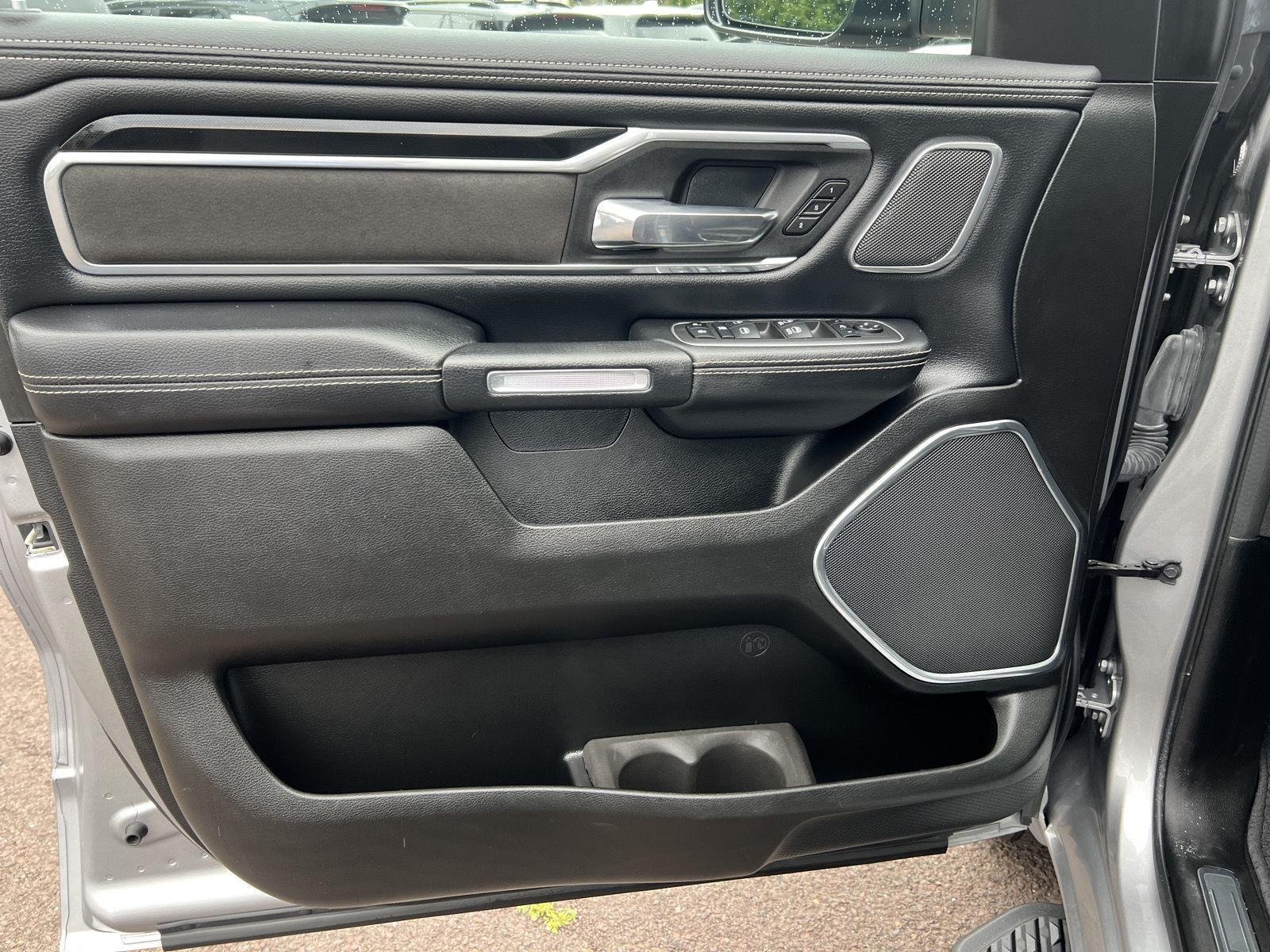 Used 2022 Silver Ram Laramie image 13