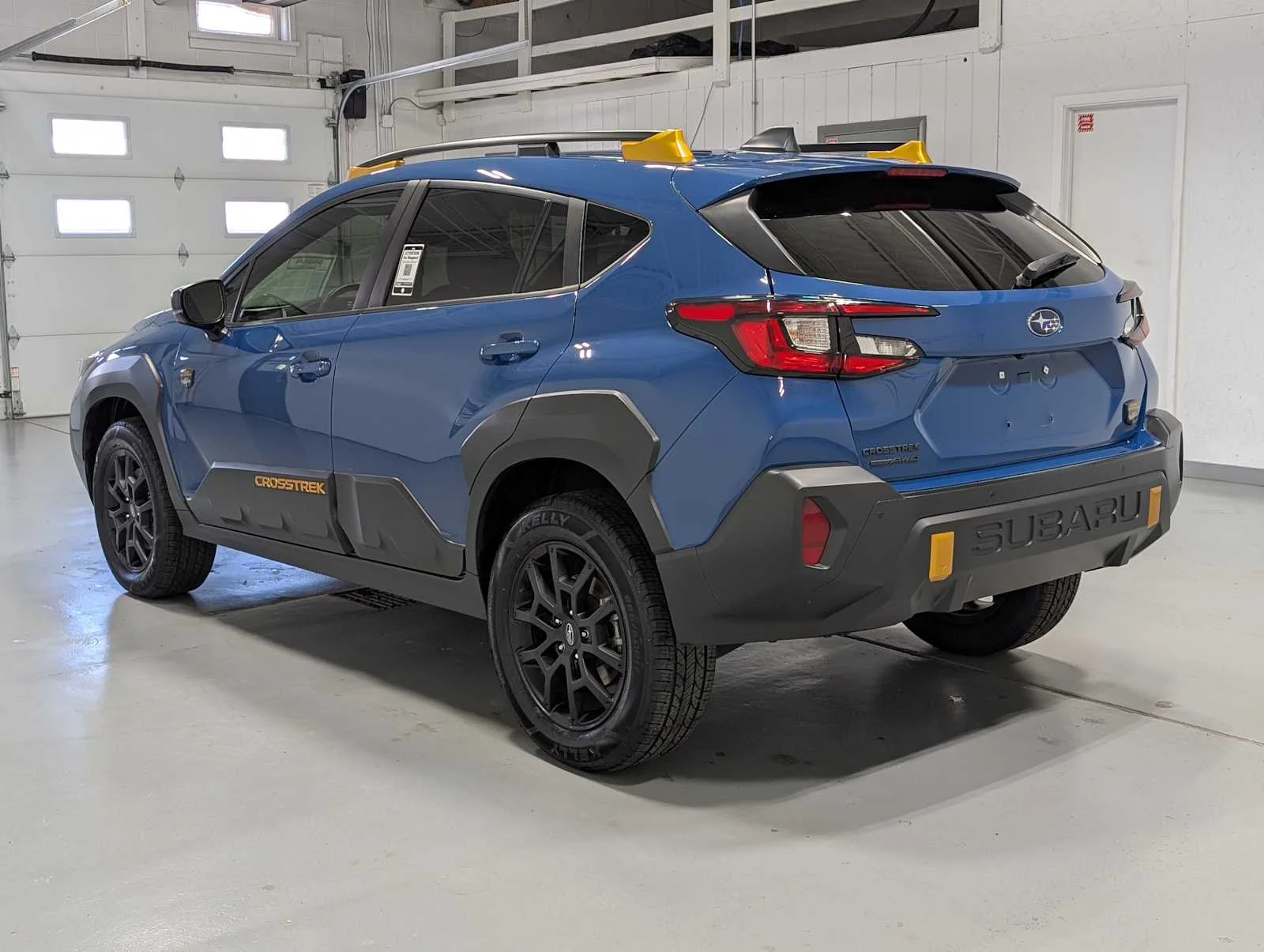 Used 2024 Geyser Blue Pearl Subaru Wilderness image 8