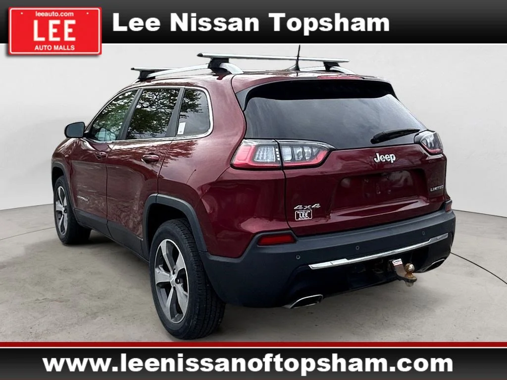 Used 2019 Velvet Red Pearlcoat Jeep Limited image 3