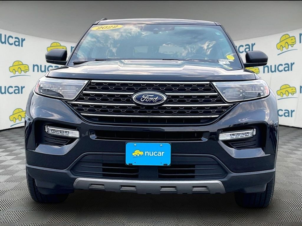 Used 2022 Black Ford XLT image 2