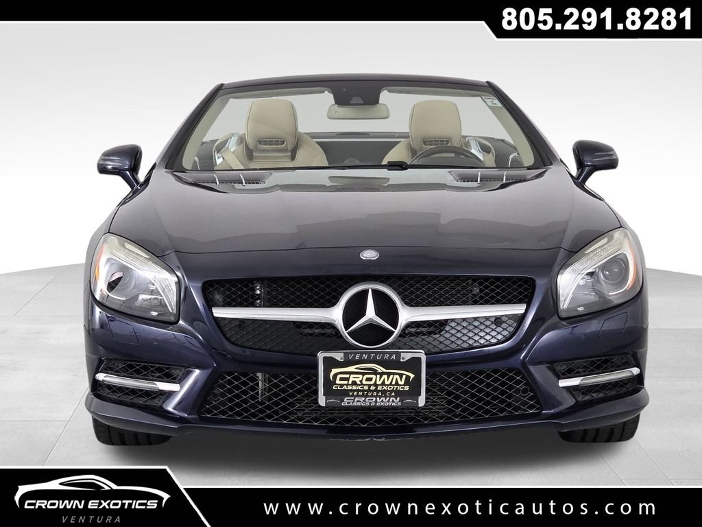 Used 2014  Mercedes-Benz SL 550 image 2