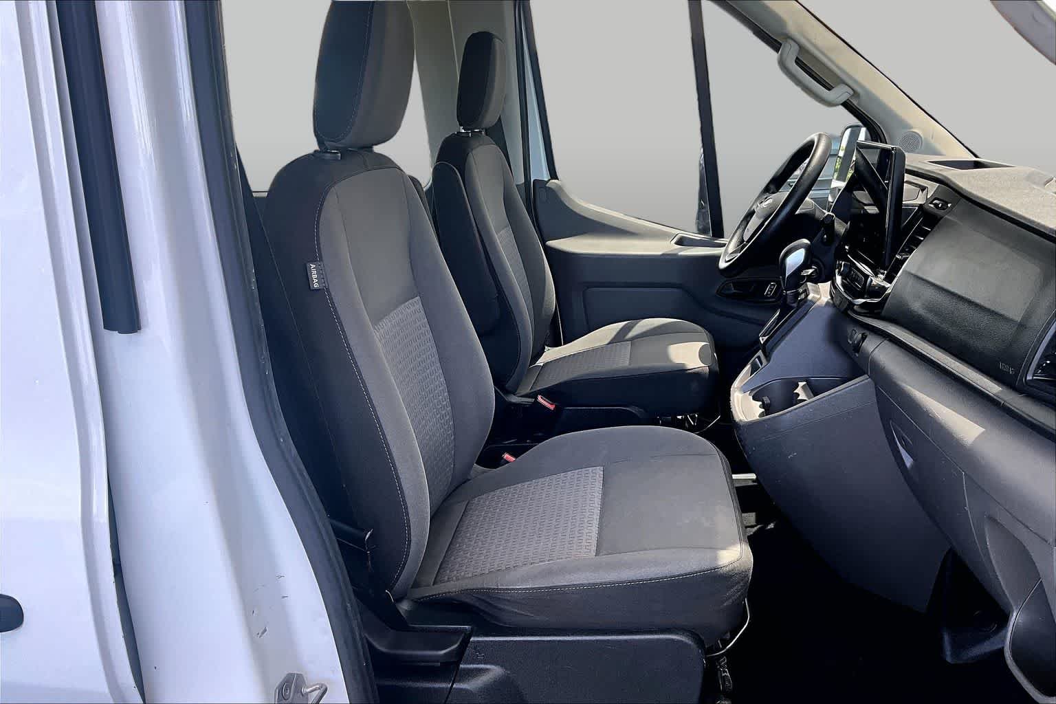 Used 2023 Oxford White Ford XLT image 9