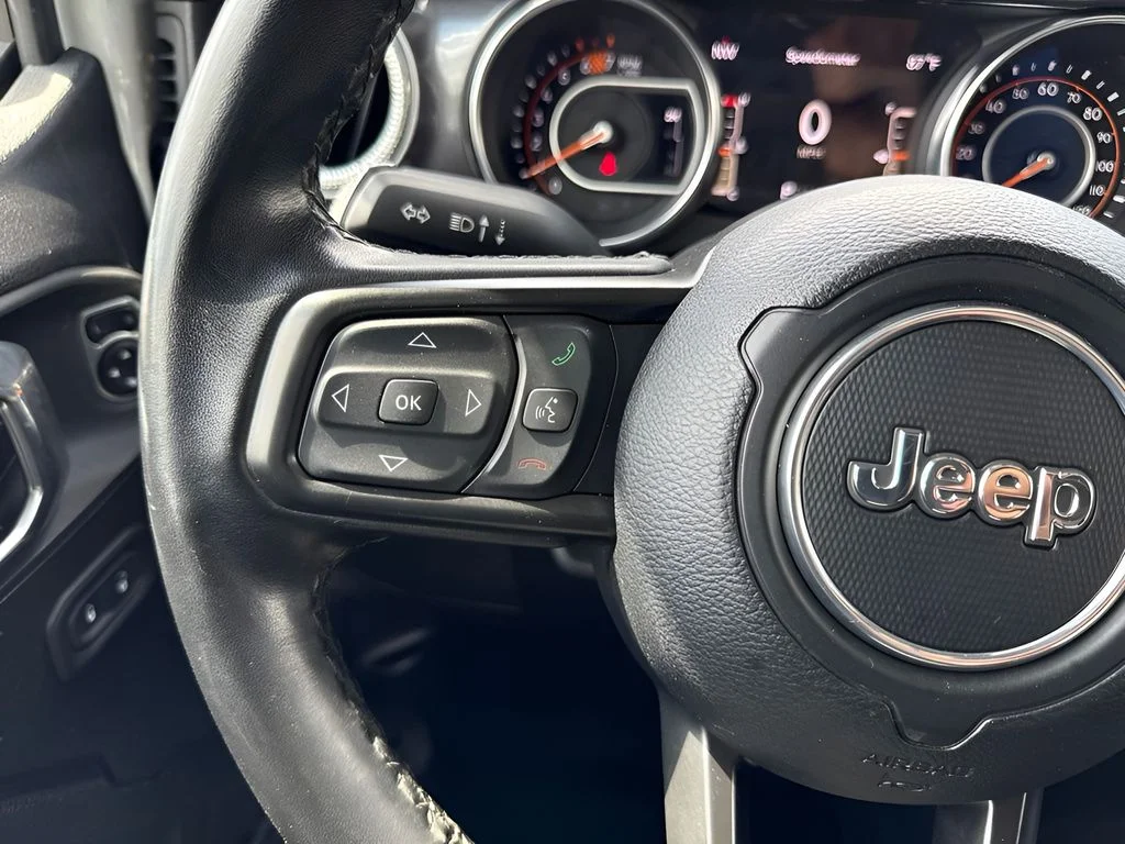Used 2021 White Jeep Unlimited Sport Altitude image 13