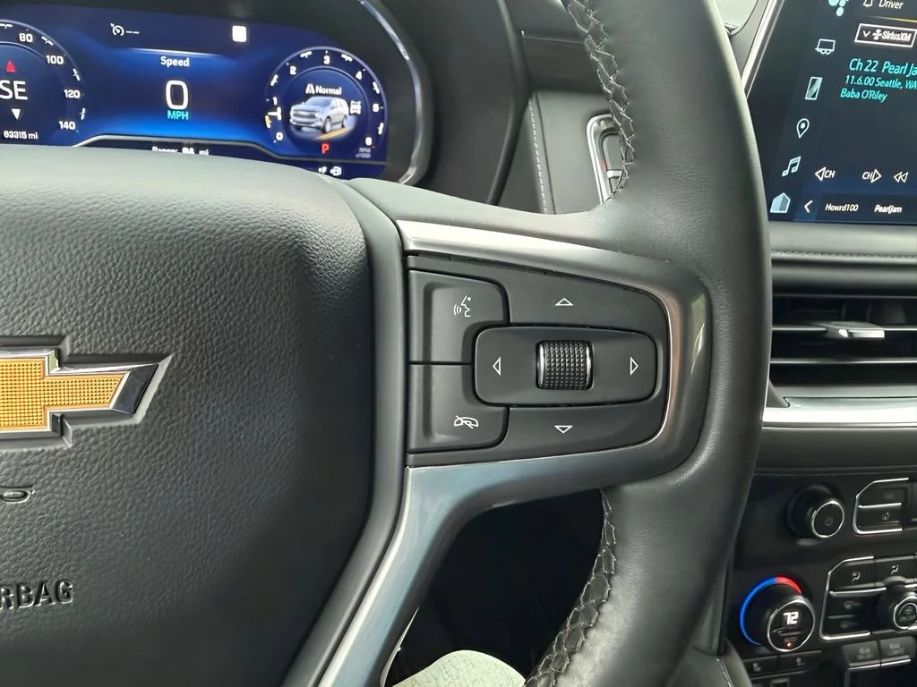 Used 2023 Black Chevrolet LT image 27