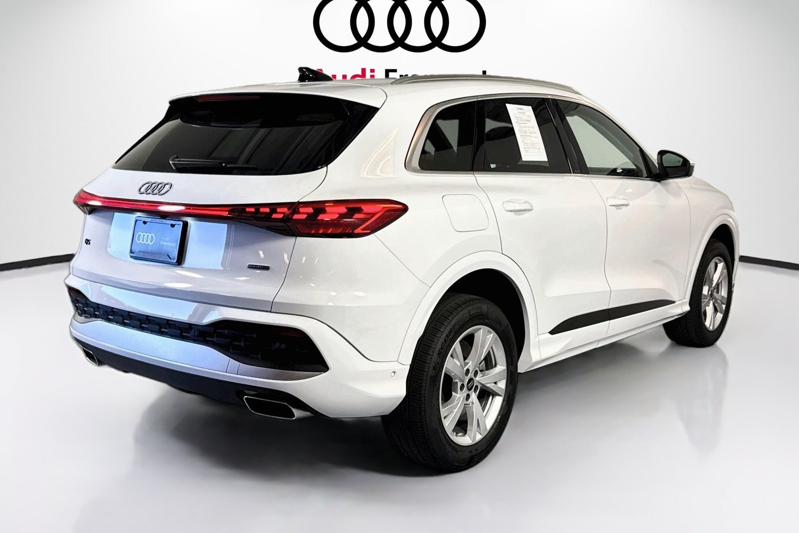 Used 2025 Arkona White Audi Premium image 5