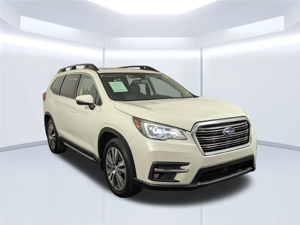 Used 2020 White Subaru Limited image 19
