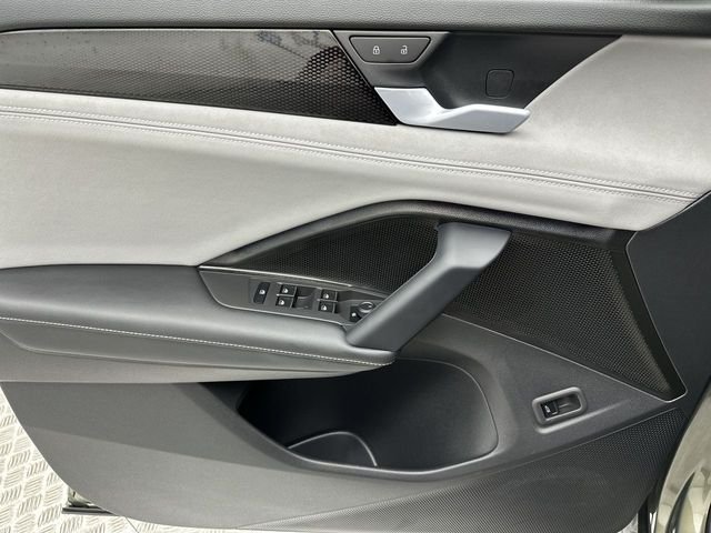 Certified Used 2026 Green Volkswagen SE R-Line Black image 13