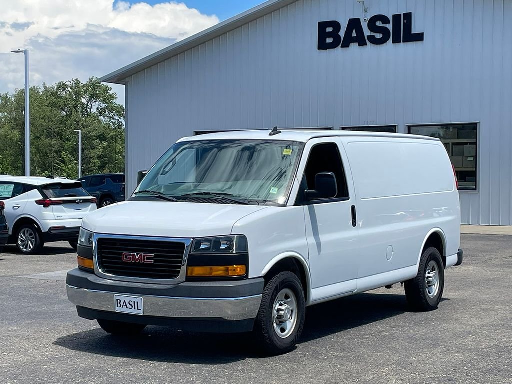 Used 2019 White GMC Work Van image 3