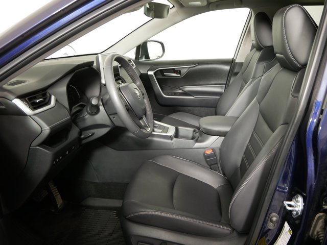 Used 2025 Blueprint Toyota XLE Premium w/ Weather Pkg image 9