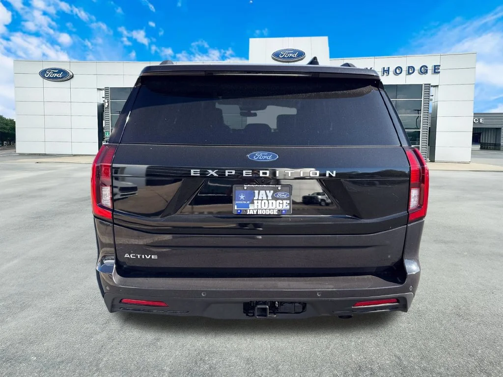New 2026 Dark Matter Gray Metallic Ford Active image 5