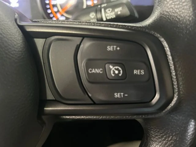 Used 2025 Crystal Metallic Jeep Sport image 20