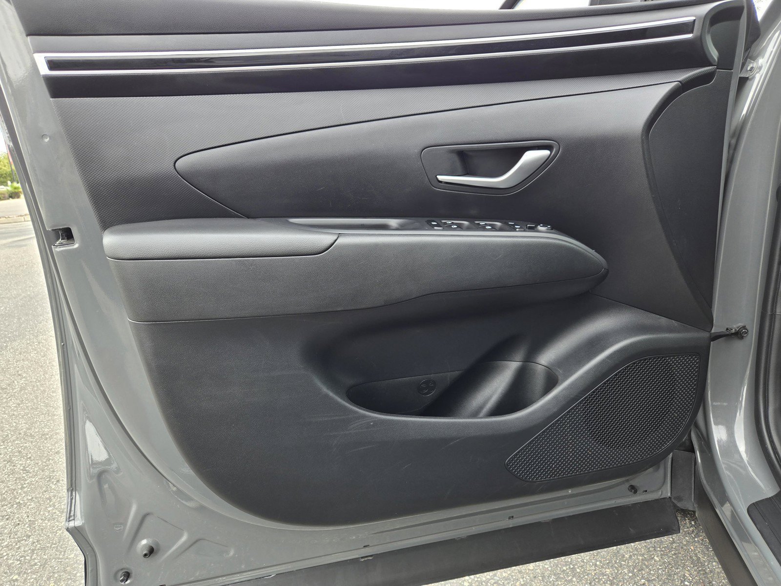 Certified Used 2024 Hampton Gray Hyundai SEL image 17