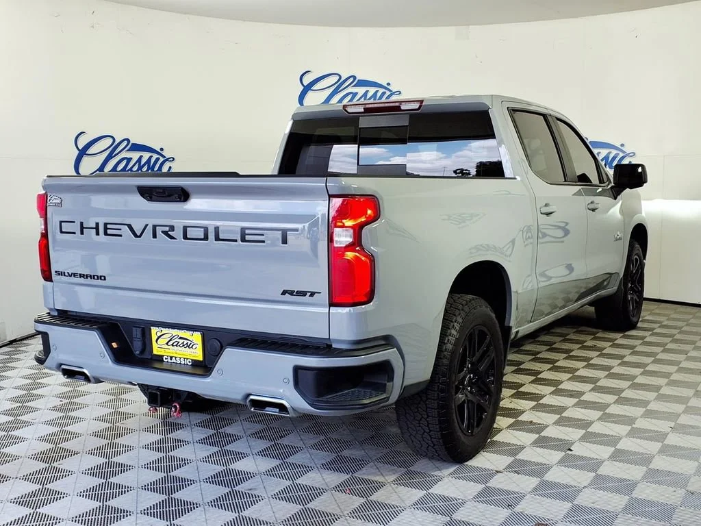 Used 2025 Slate Gray Metallic Chevrolet RST image 7