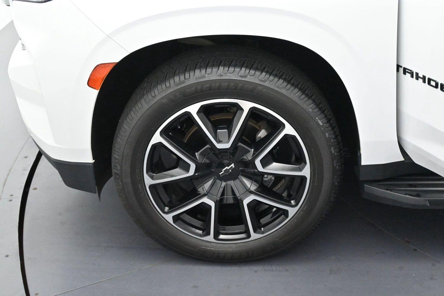 Used 2022 Summit White Chevrolet RST image 33