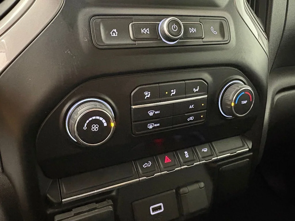 Used 2020 Blue Chevrolet Custom image 36