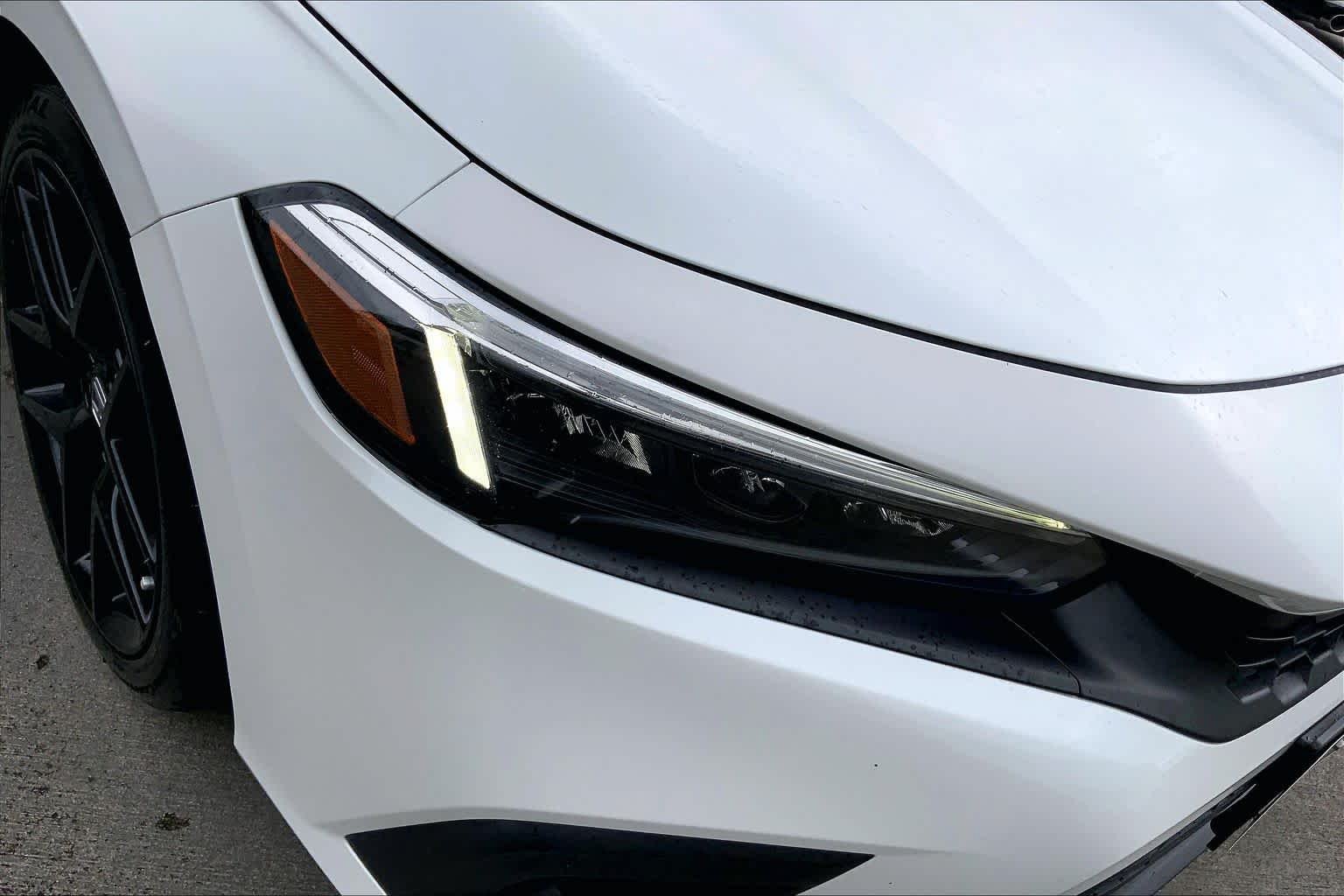Used 2023 Platinum White Pearl Honda Sport image 27