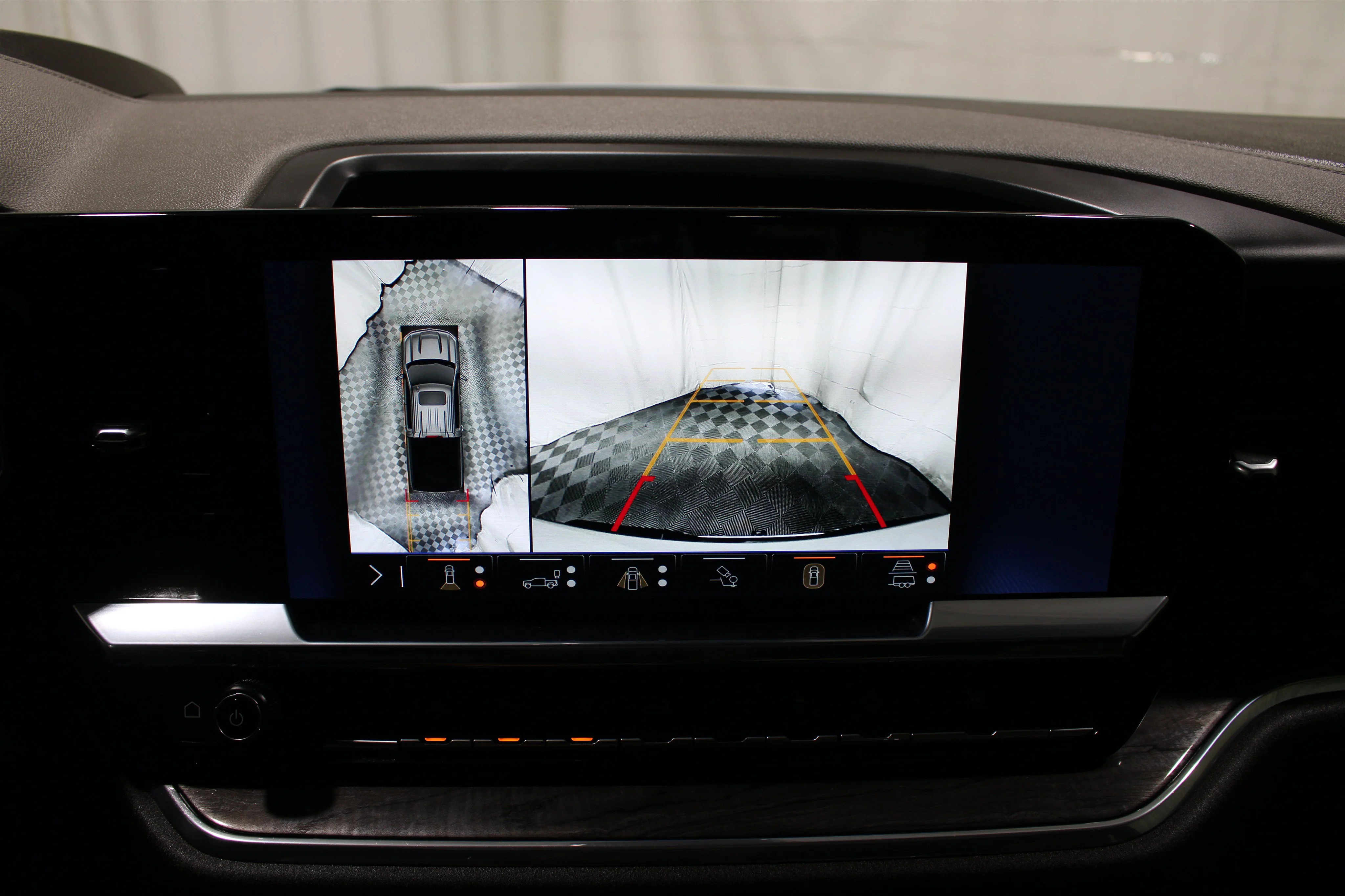 2024 Chevrolet Silverado 1500 LTZ - Photo 16