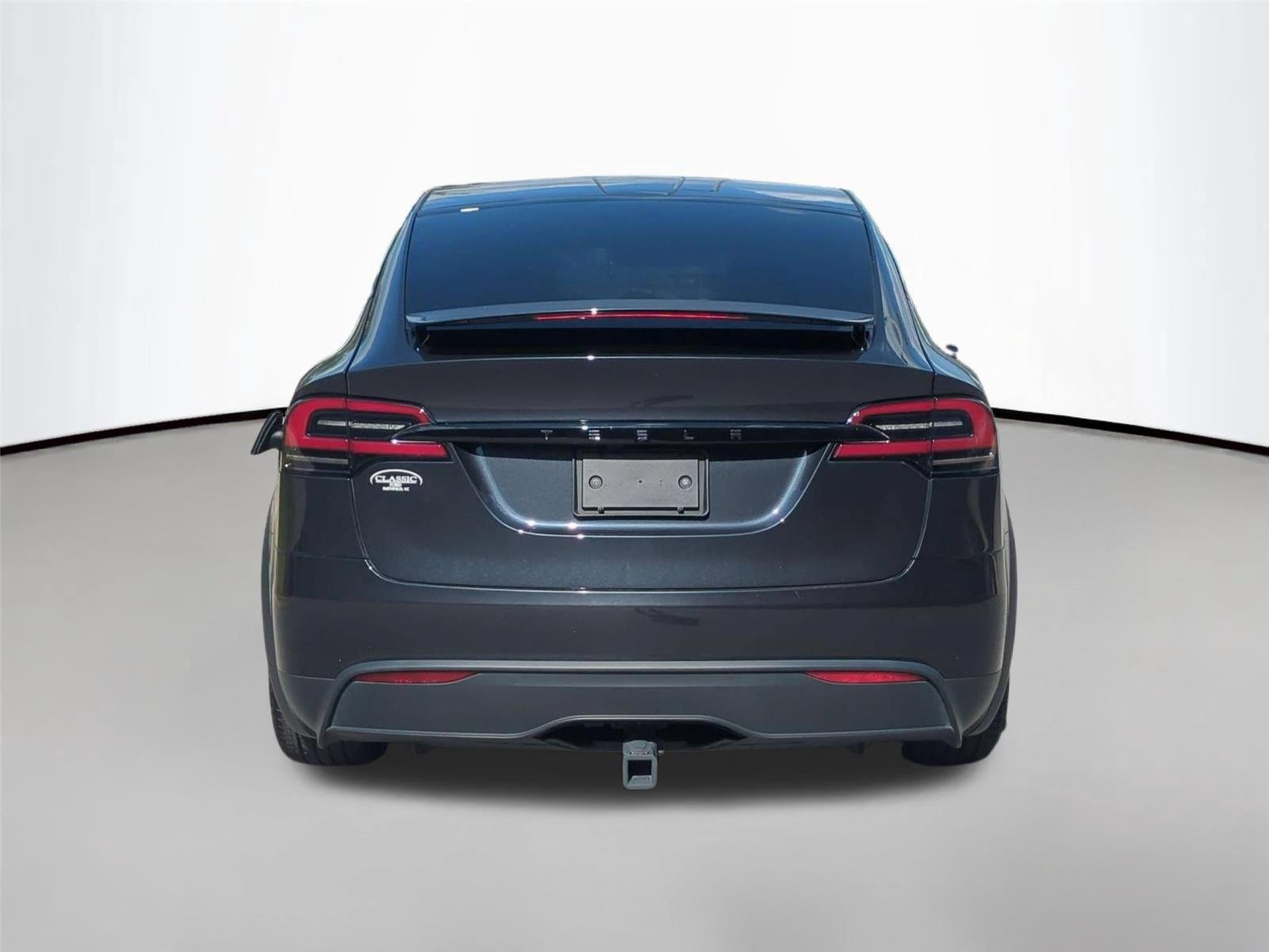 Used 2024  Tesla  image 4