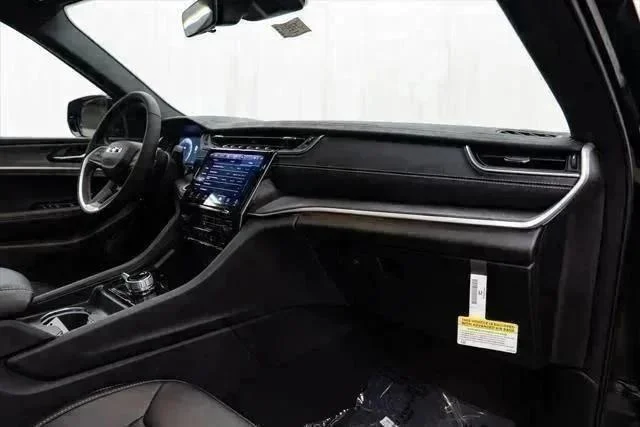 2025 Jeep Grand Cherokee Limited - Photo 32