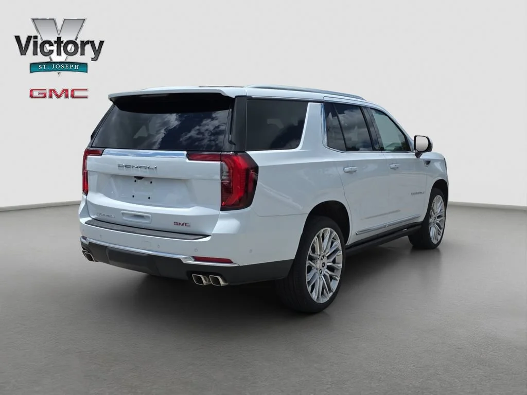 2026 GMC Yukon Denali - Photo 18