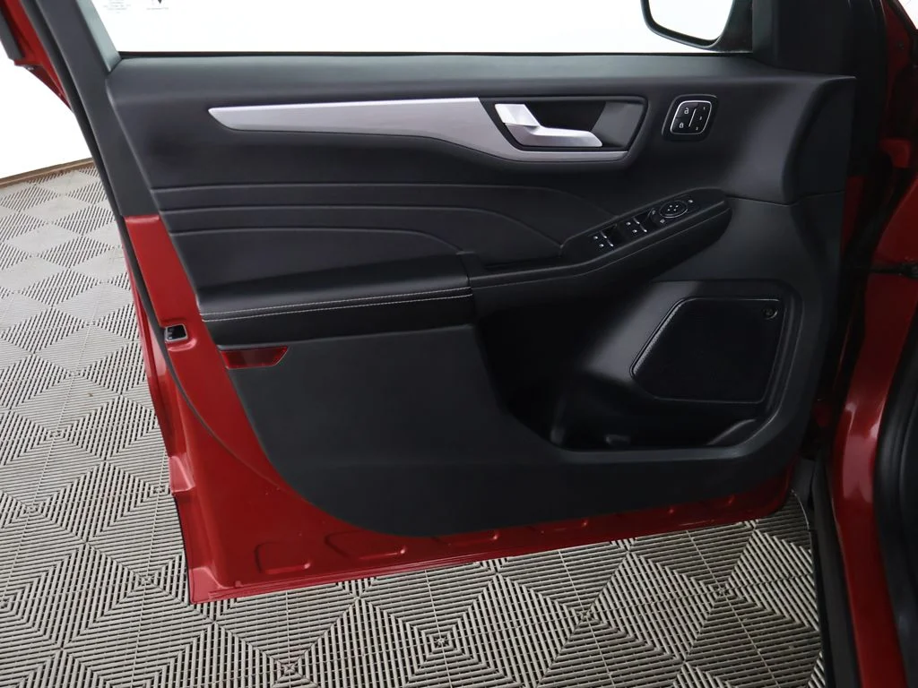 Used 2025 Red Metallic Ford Base image 23