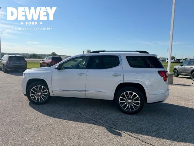 Used 2022 White Frost Tricoat GMC Denali image 8