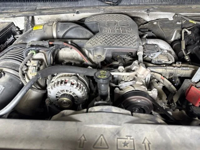Used 2006 Olympic White GMC SLE2 image 9