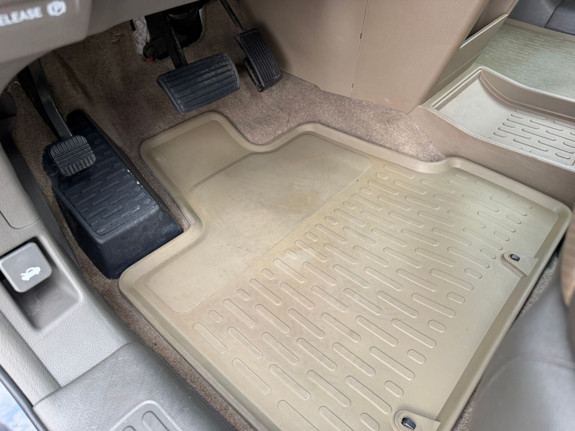 Used 2006 Black Honda RTL image 36
