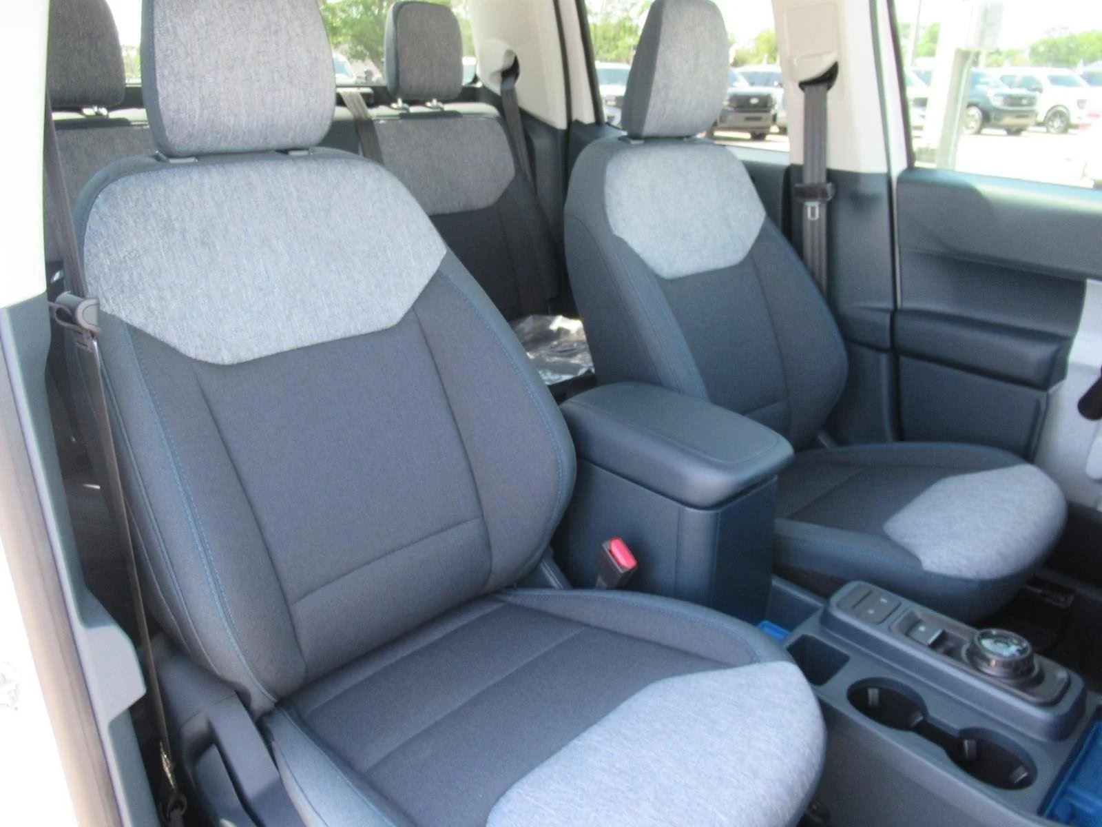New 2026 Oxford White Ford XLT image 10