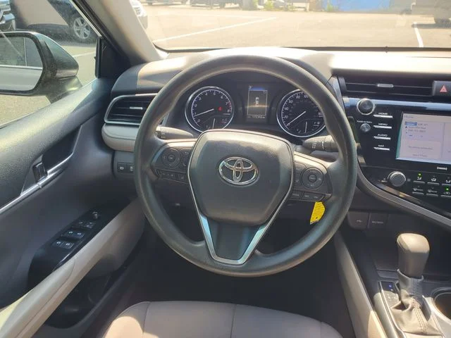 Used 2020 Gray Toyota LE image 10