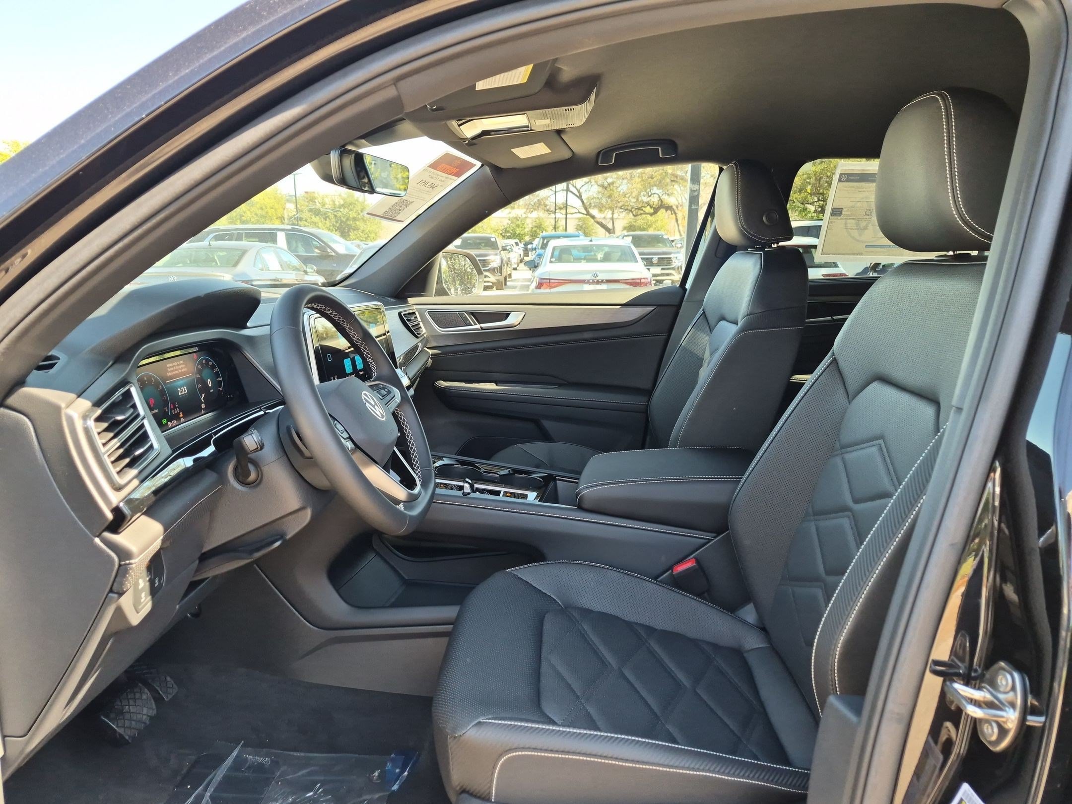 New 2026 Deep Black Pearl Volkswagen 2.0T SE w/Technology image 9