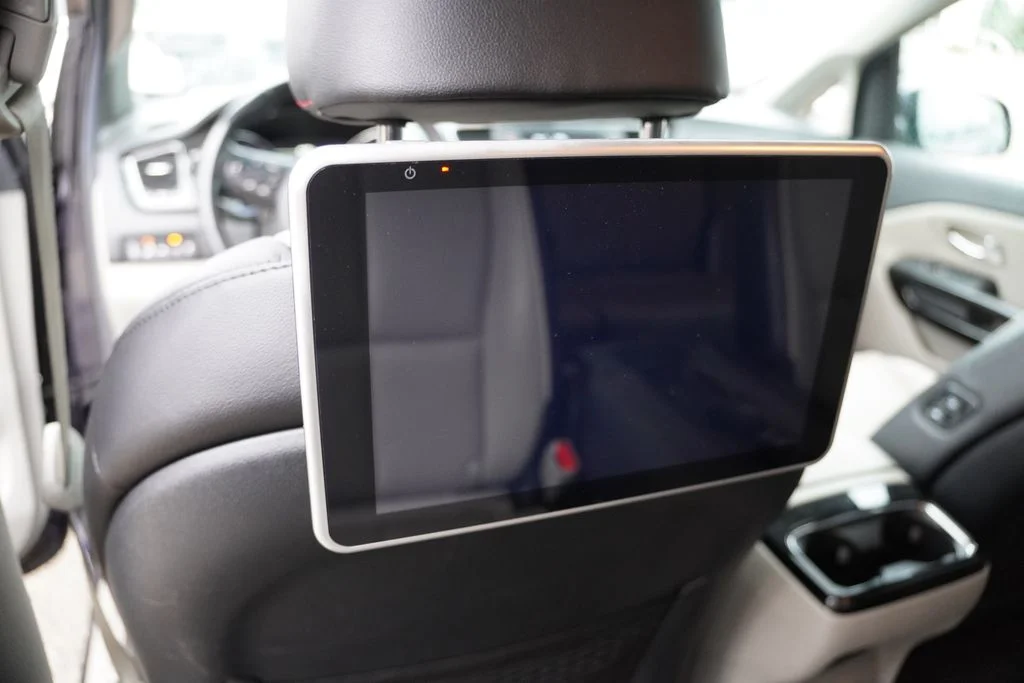 Used 2019 Celestial Blue Kia EX image 5