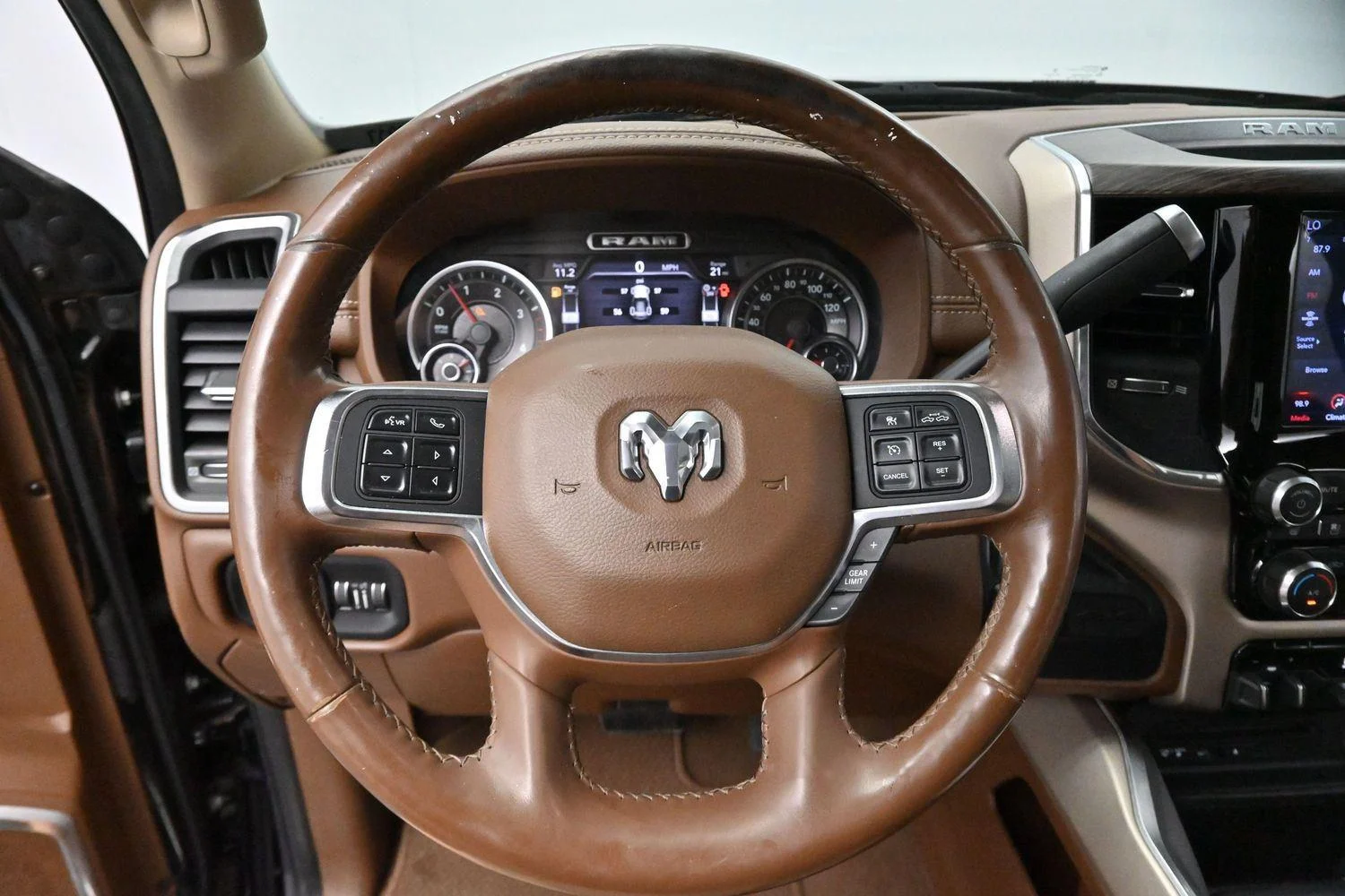 Used 2019 Black Forest Green Pearlcoat Ram Laramie image 14