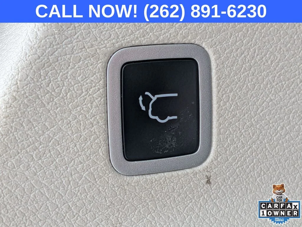 Used 2024 White Chrysler Touring L image 29