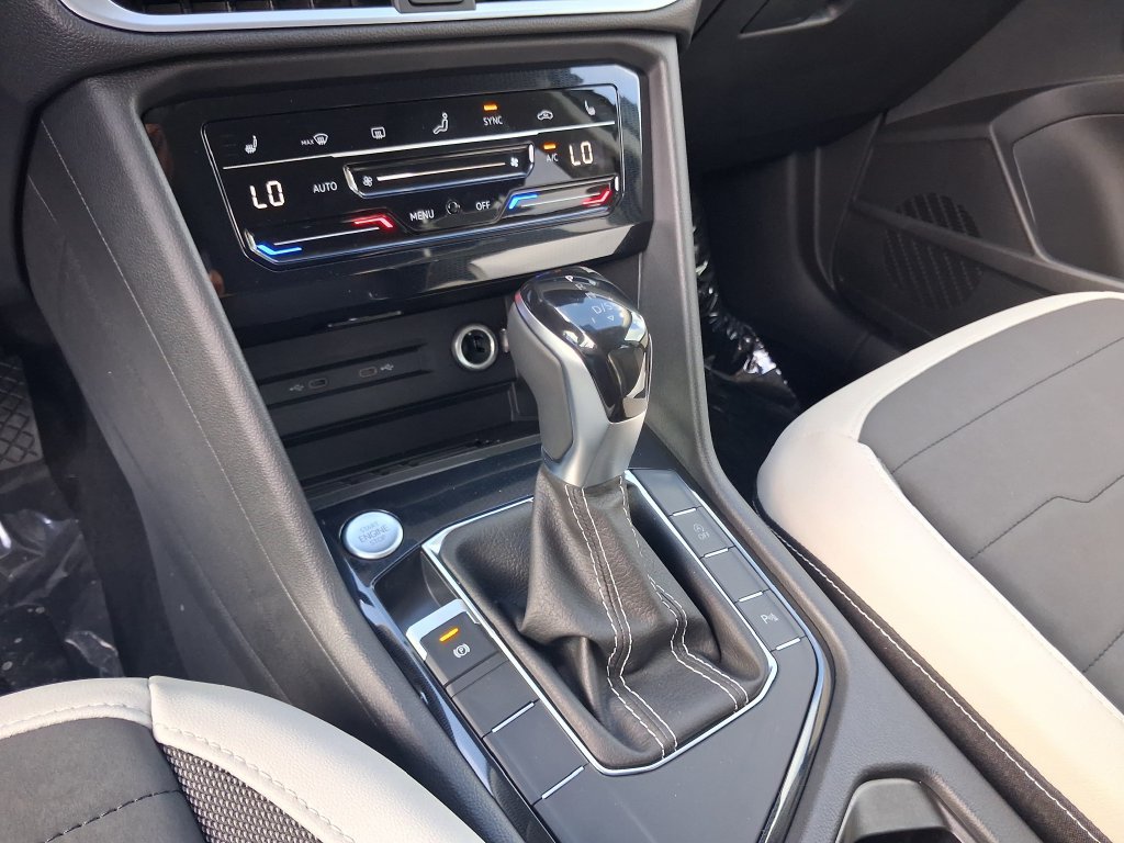 New 2027 Gray Volkswagen 1.5T SE image 12