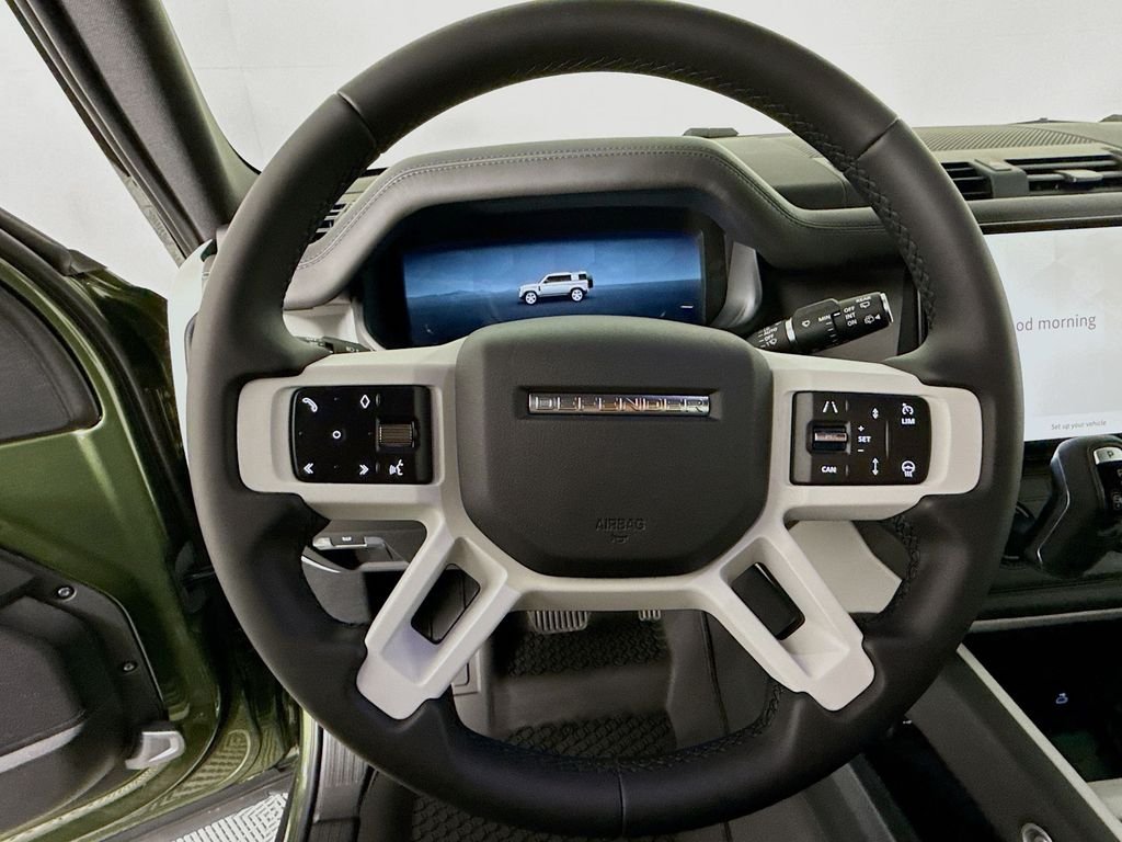 New 2026 Woolstone Green Land Rover X-Dynamic SE image 12