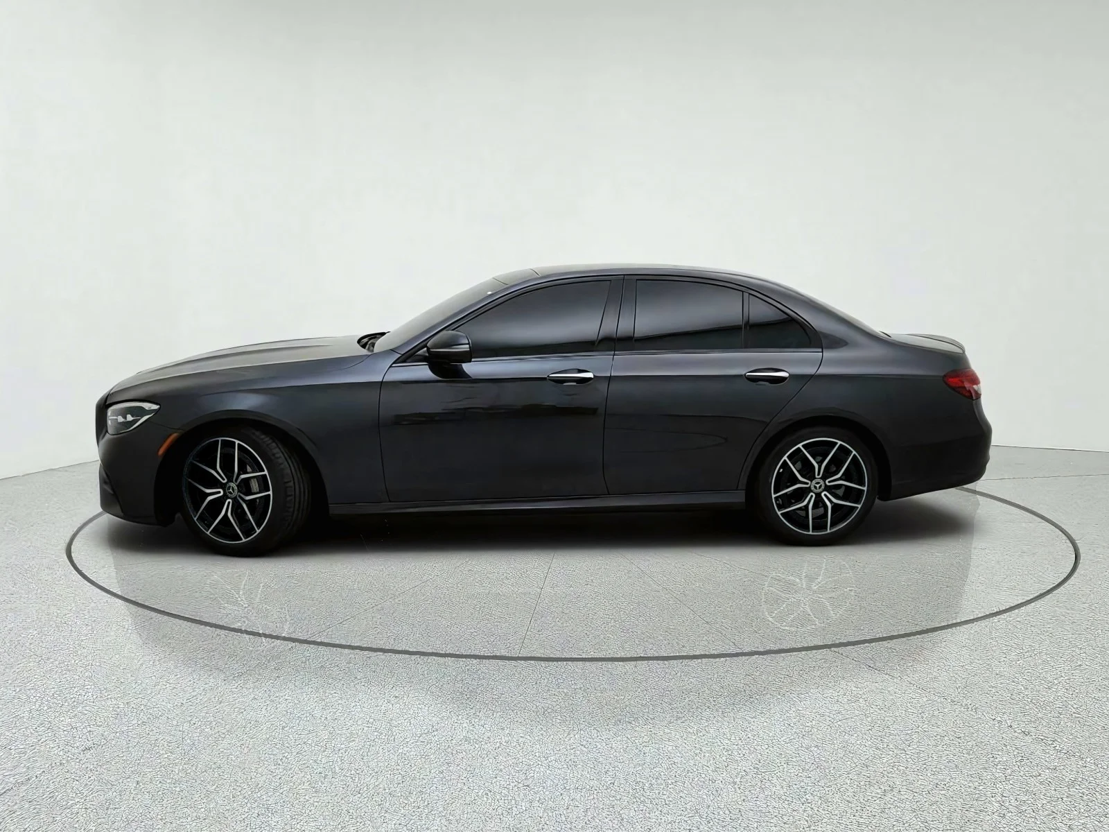 Certified Used 2022 Graphite Grey Metallic Mercedes-Benz E 350 image 14