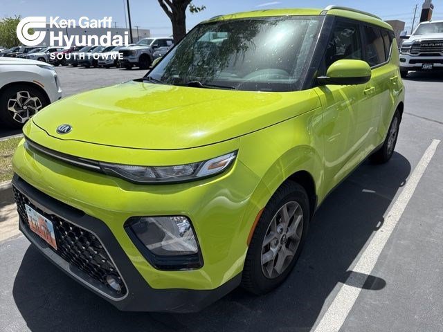 2020 Kia Soul 2.0L S IVT's photo