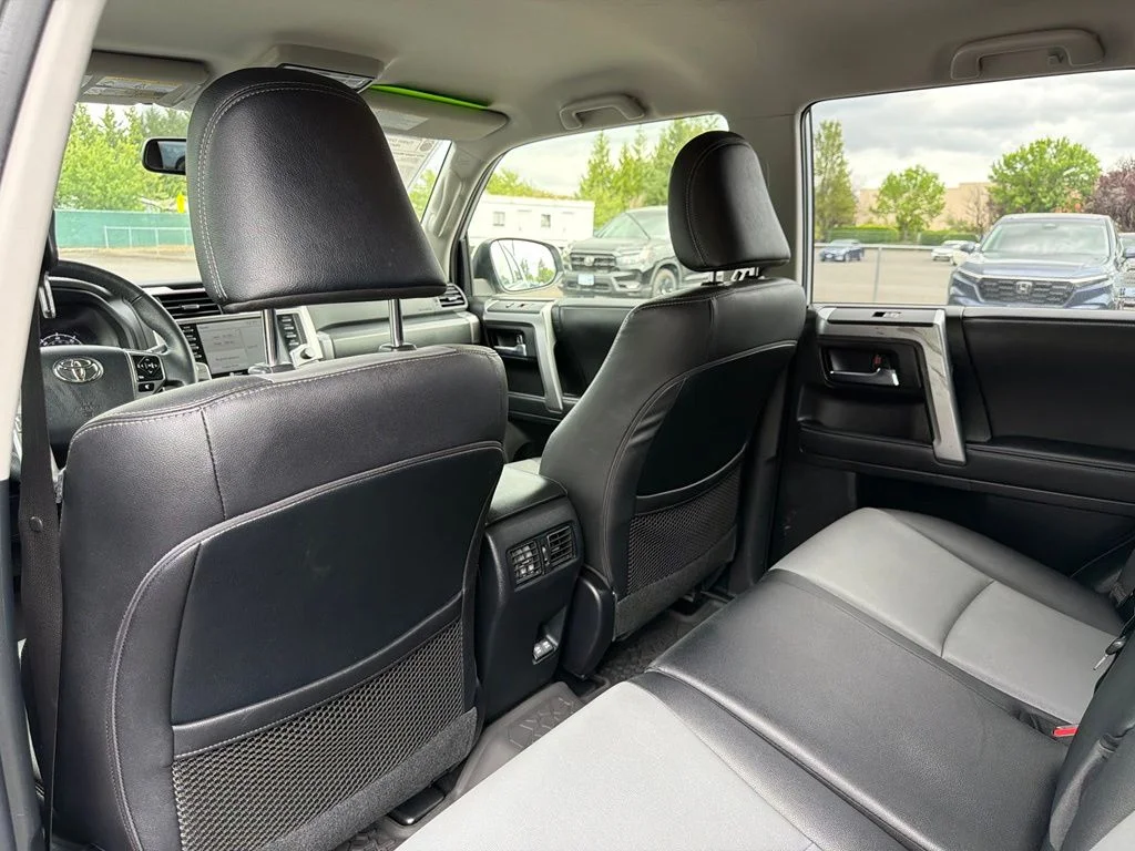 Used 2022 Classic Silver Metallic Toyota SR5 Premium image 33