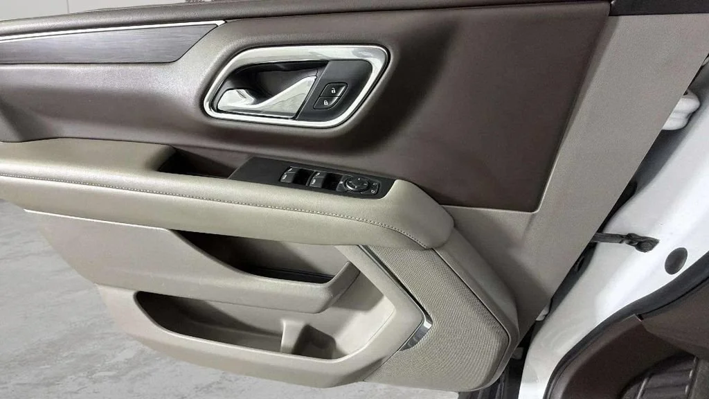 Certified Used 2021 SUMMIT WHITE Chevrolet LS image 25