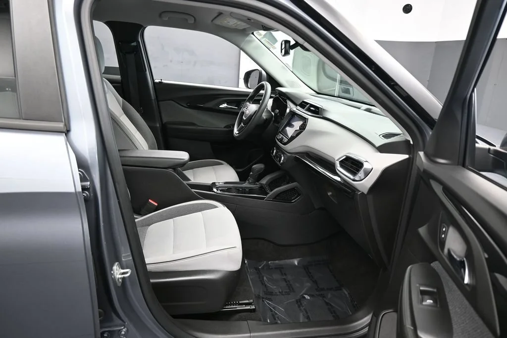 Used 2021 Satin Steel Metallic Chevrolet LT image 37