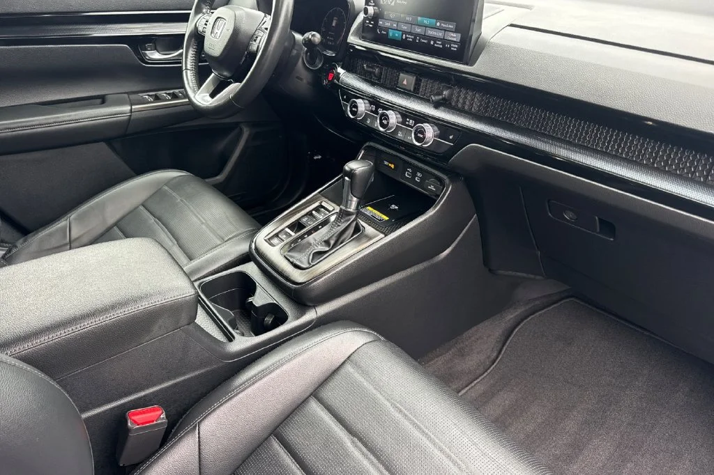 Used 2024 Gray Metallic Honda EX-L image 20