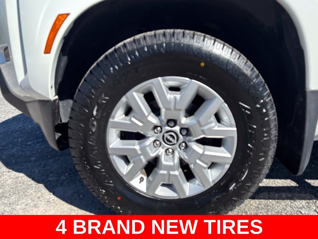 Used 2022 White Nissan SV image 10