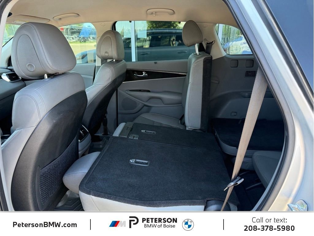 Used 2016 Silver Kia EX image 17
