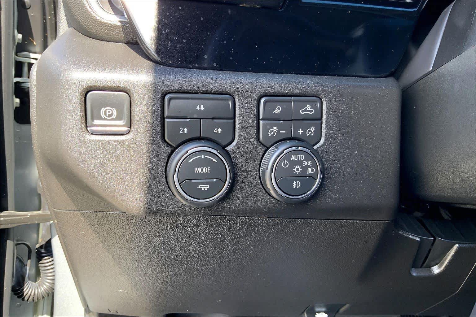 Used 2026 Sterling Gray Metallic Chevrolet LT image 32