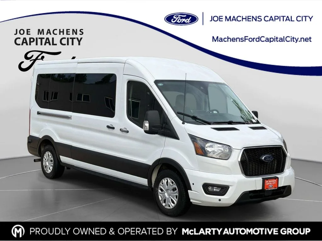 Used 2024 Oxford White Ford XLT image 1