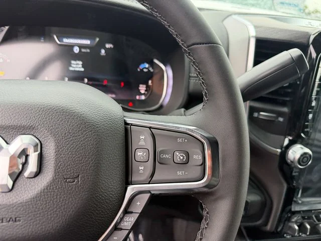 New 2026 Bright White Clear-Coat Exterior Paint RAM Laramie image 20