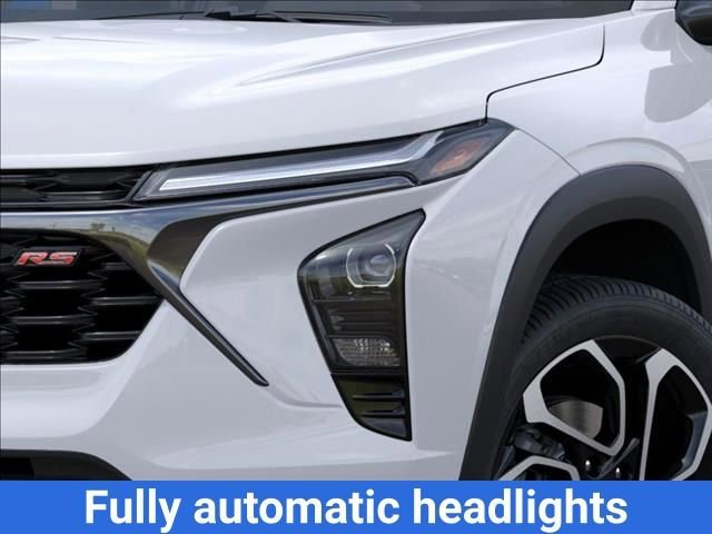 New 2026 Summit White Chevrolet 2RS image 11