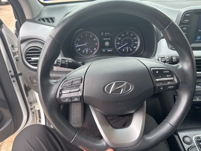 Used 2021 White Hyundai Limited image 8